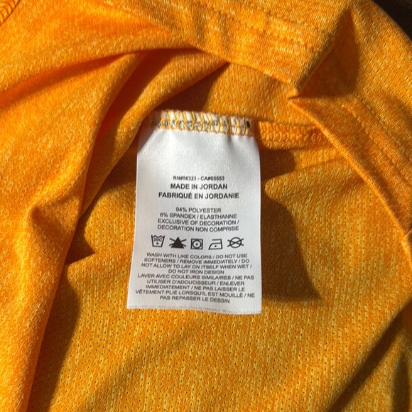 Nike Men's Orange T-Shirt - Picture 4 of 4